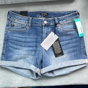 NWT - DEAR JOHN - Lillie Cuffed Distressed Short